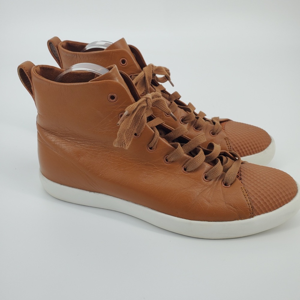 Converse Leather High Top Sneakers Sz 11